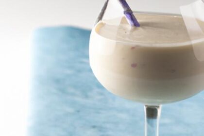 Sip Smart: The Ultimate Sugar-Free Vanilla Almond Shake Guide