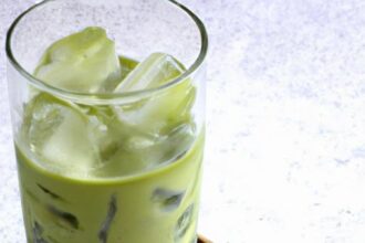 Chill Out with Iced Matcha Latte: A Green Brew Guide