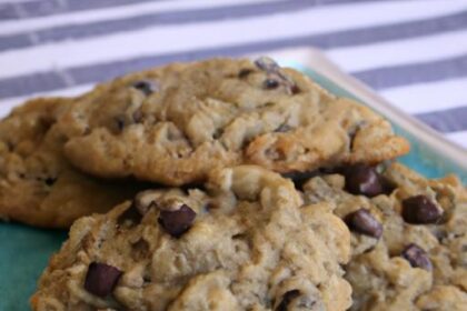 Deliciously Simple Vegan Oatmeal Chocolate Chip Cookies
