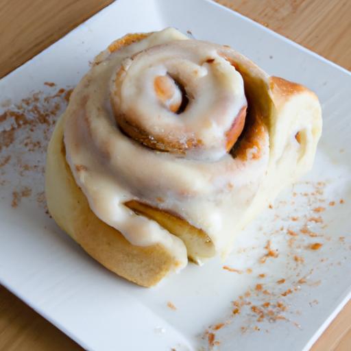Sweet Swirls: Crafting the Perfect Cinnamon Roll Icing