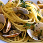 Linguine with Canned Clams: Simple Flavor, Big Impact