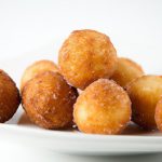 Crispy Delight: How to Make Air Fryer Donut Holes Perfectly